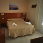 Marazul Oda ve Kahvaltı Nerja
