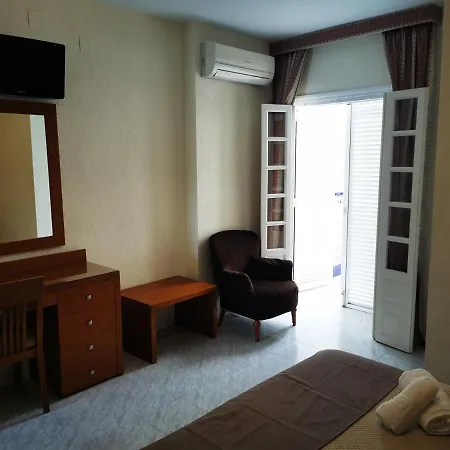 Marazul فندق مبيت وإفطار نيرخا